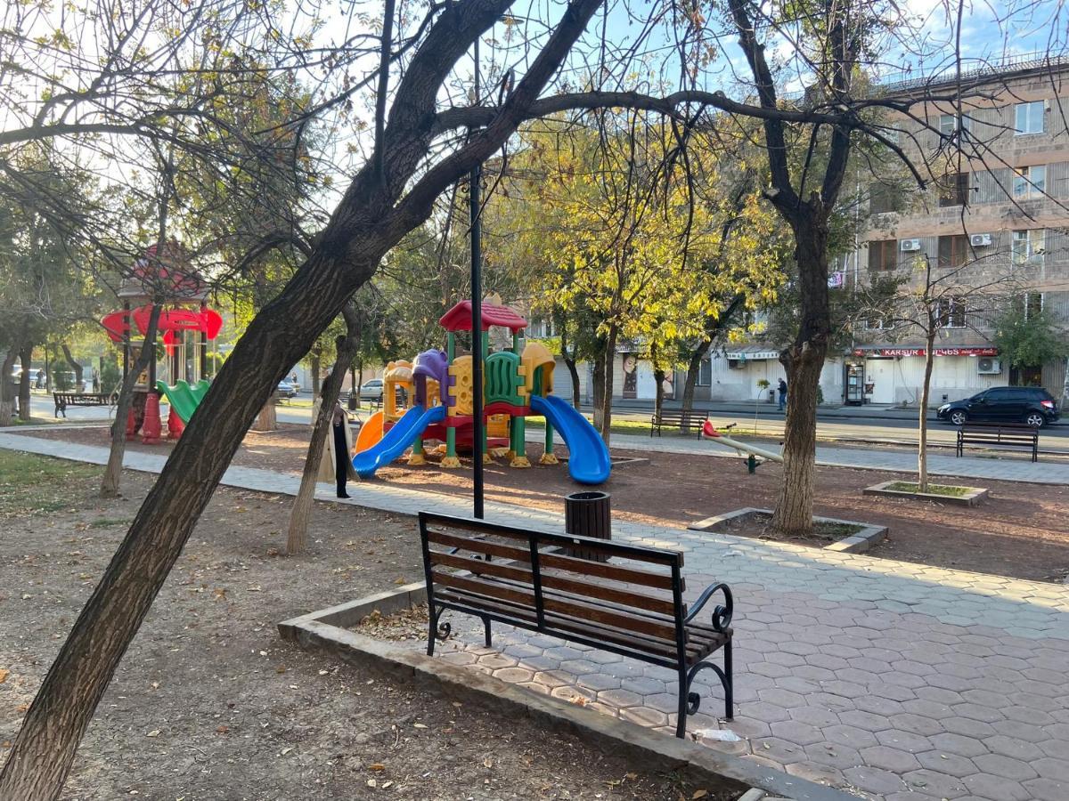 Vahe'S Family Guests House Apartment Yerevan Ngoại thất bức ảnh