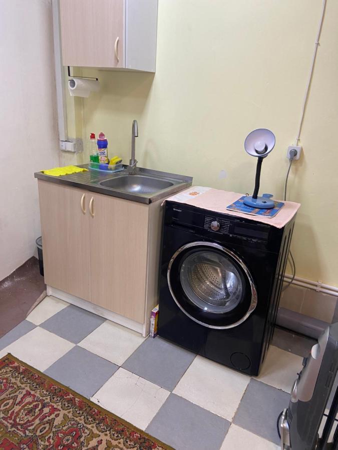 Vahe'S Family Guests House Apartment Yerevan Ngoại thất bức ảnh